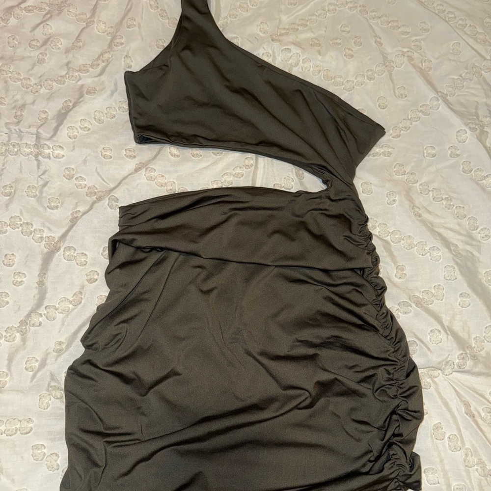 Olive Green One Shoulder Sleeveless Cutout Ruched Bodycon Mini Club Dress - XL 💚 - Picture 11 of 12